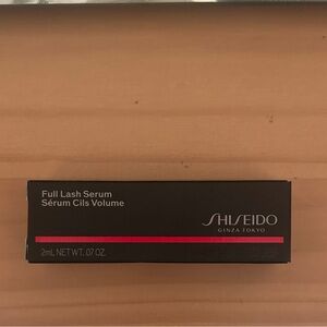 Shiseido Lash Serum in Black and Red